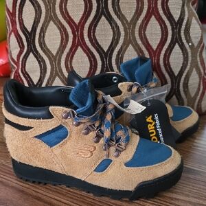 New Balance Tan Suede & Blue Trail Sneakers - Unisex (No Box)